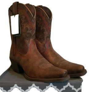 Ariat Women`s Boots-Round Up Aztec-Size 8B NWT- Style #10023219